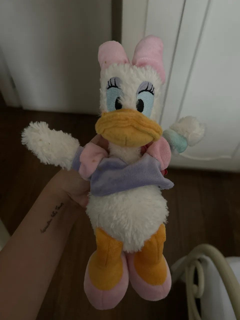 MINI PELÚCIA MARGARIDA DISNEY - Foto 3