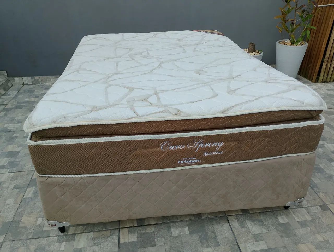 Cama box casal Ortobom impecável  - Foto 2