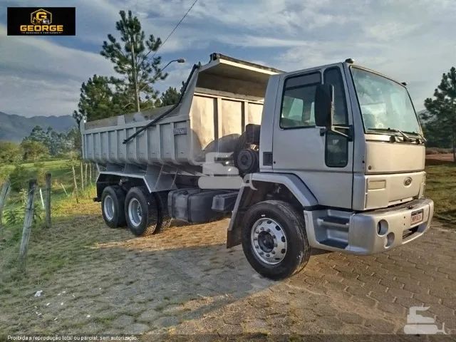 Caminhão Ford CARGO 1622 - Caçamba 