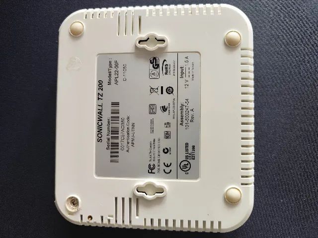 UTM Firewall Sonicwall TZ200 - Foto 3