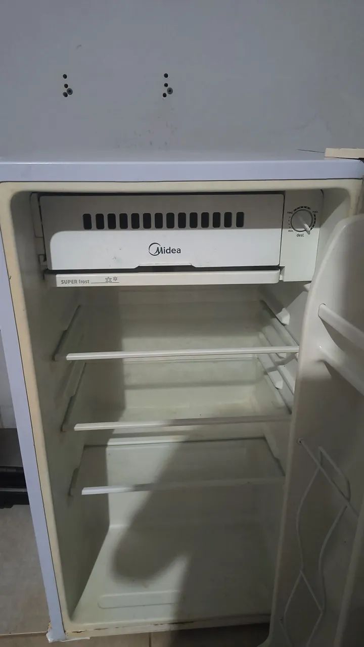 Frigobar Midea 120 L - Foto 2