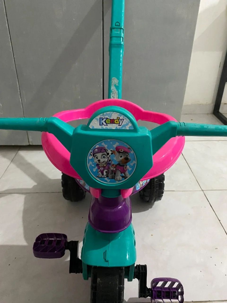 Triciclo menina