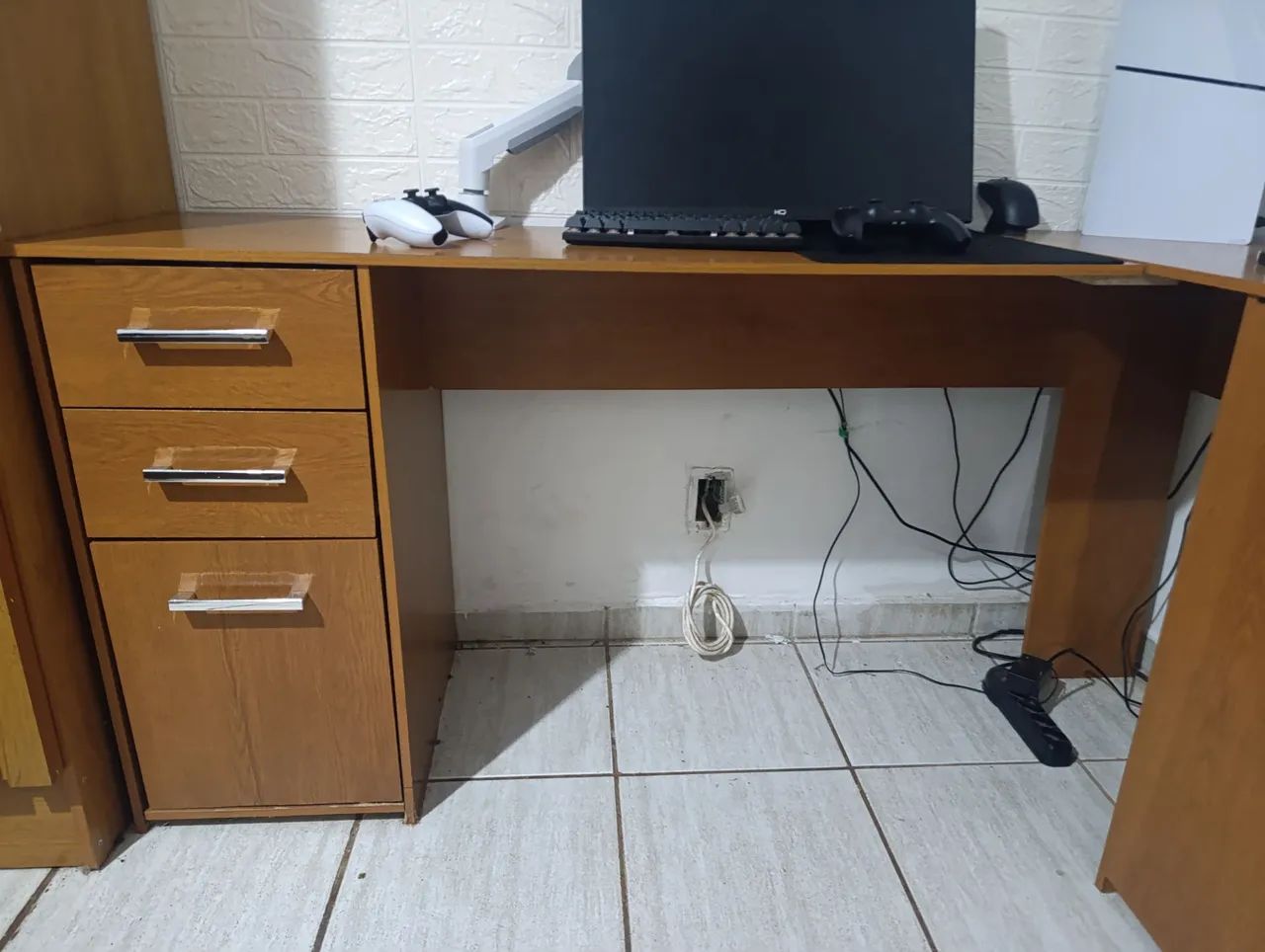 Mesa em L. Ótimo estado de conservação  - Foto 3