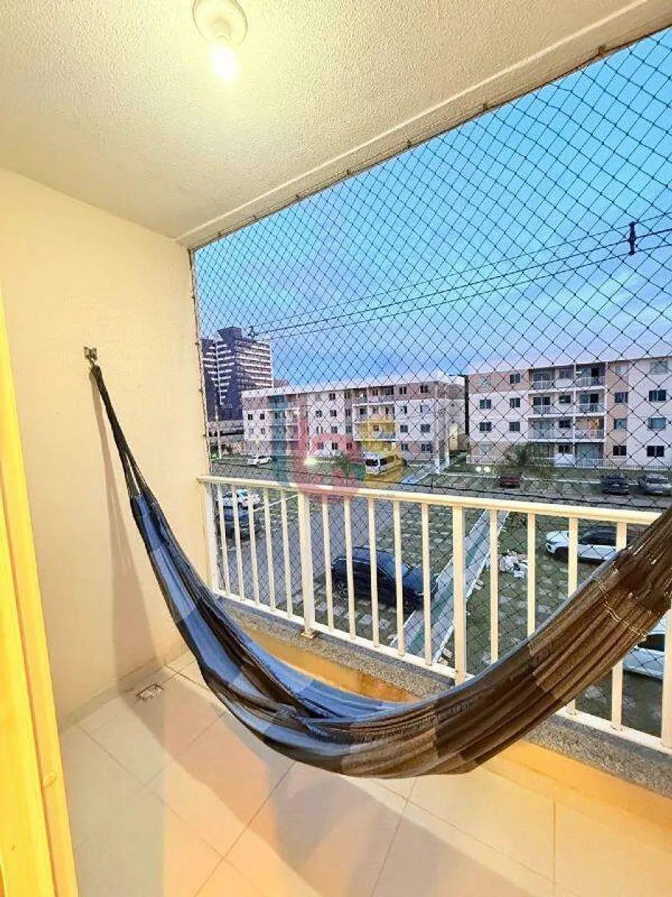 Alugo Apartamento 2/4 com Varanda - Foto 2
