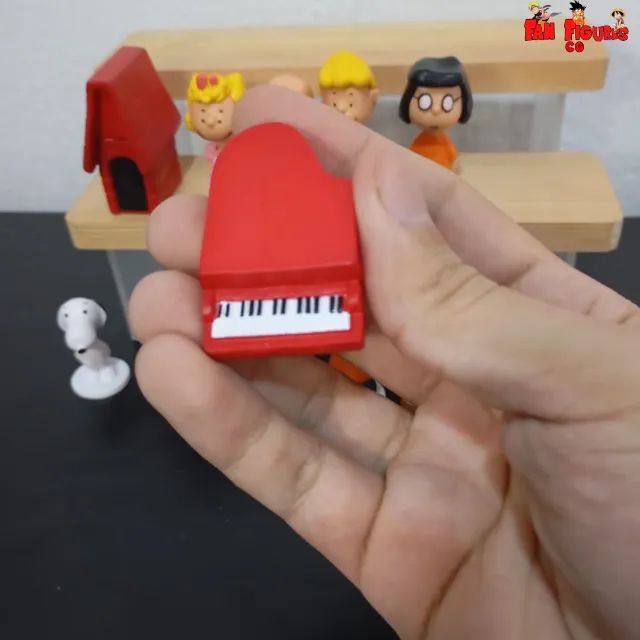 Snoopy e sua turma - 12 personagens - Hobbies e coleções