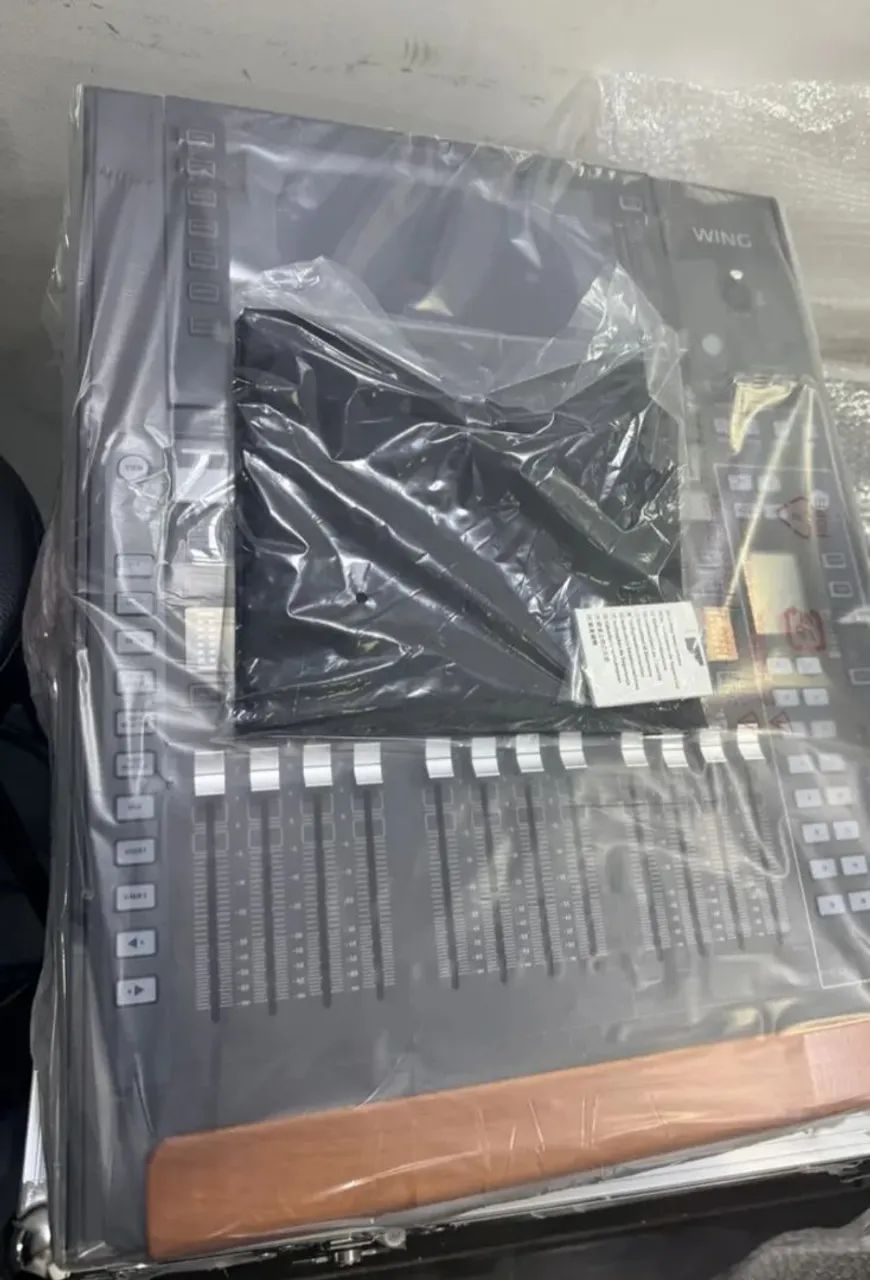 Behringer Wing compact  - Foto 3