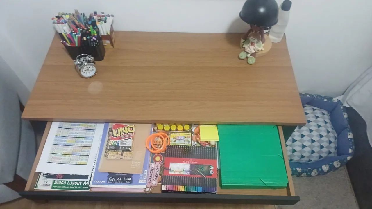 Mesa para computador e com nicho . - Foto 4