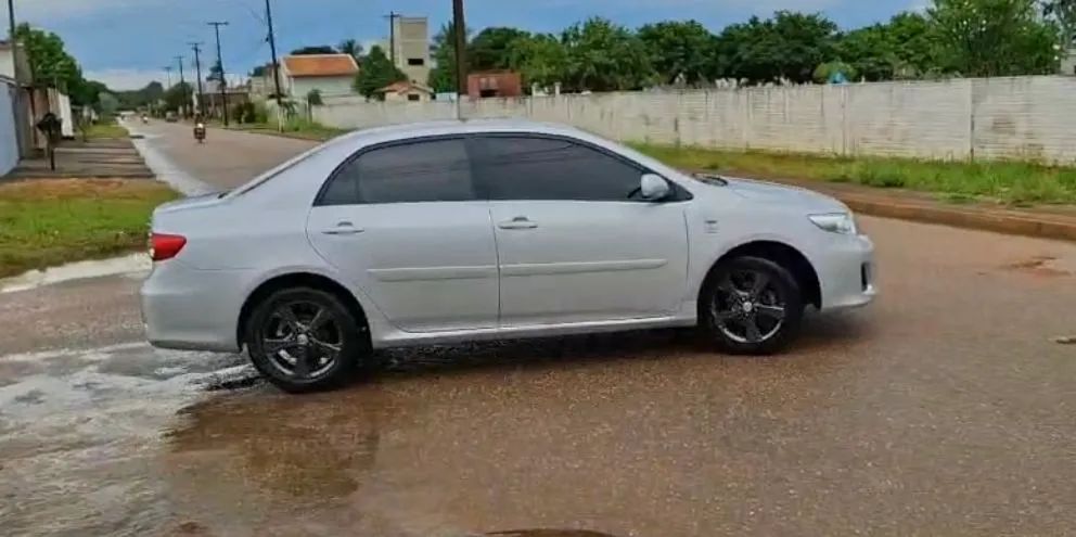 Toyota Corolla GLI 2.0 16V Flex Aut. 2022 - Foto 2