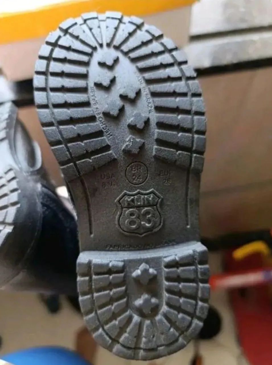 Bota coturno infantil, Marca Klin ,TAMANHO 24  - Foto 3