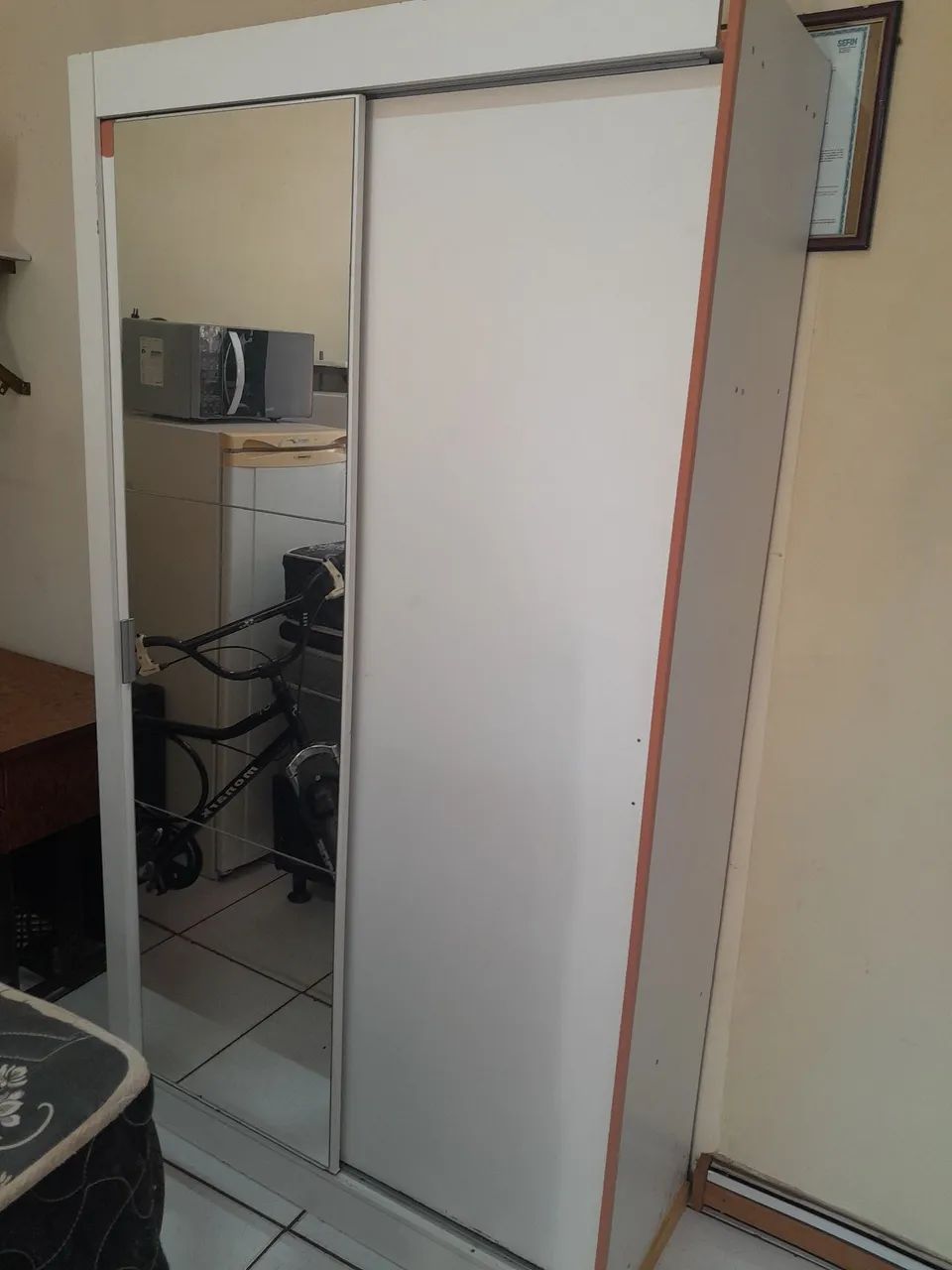 GUARDA ROUPAS SOLTEIRO 