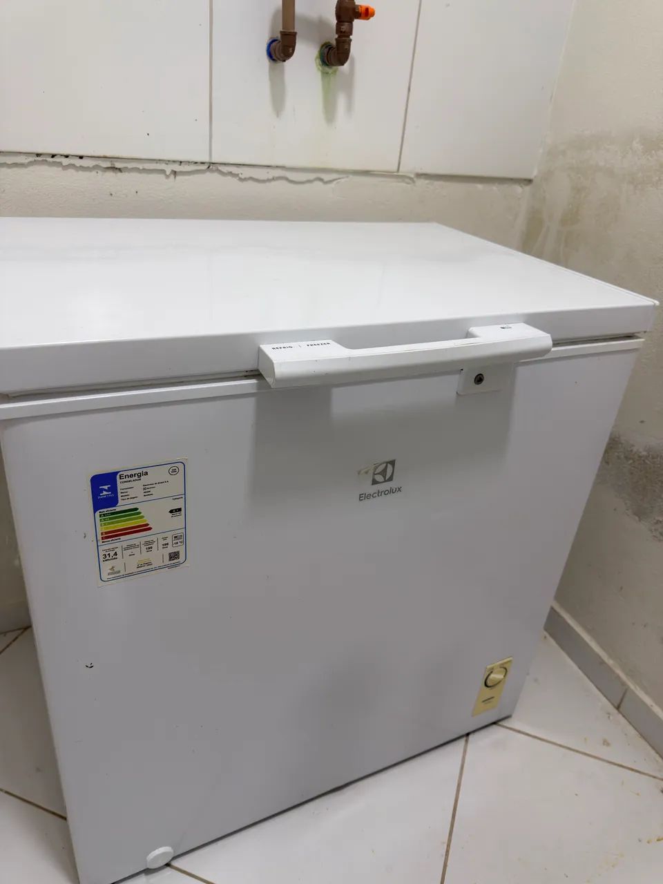 FREEZER ELECTROLUX HE200 ? 199 LITROS