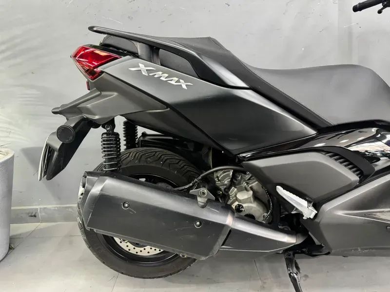 Yamaha XMAX Gasolina Automático - Foto 2