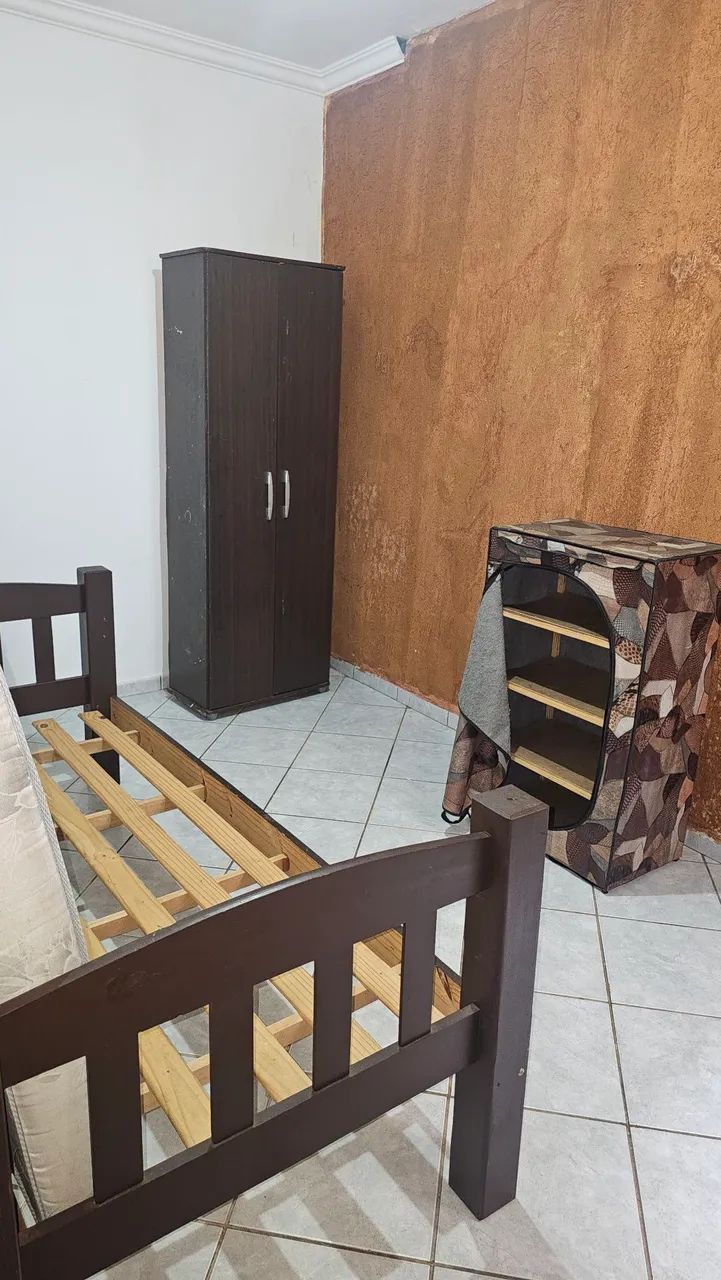 Alugo quarto em sobrado para Homens - Foto 2