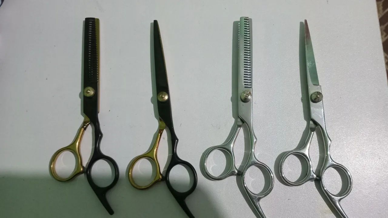 4 tesouras de barbeiro  novas