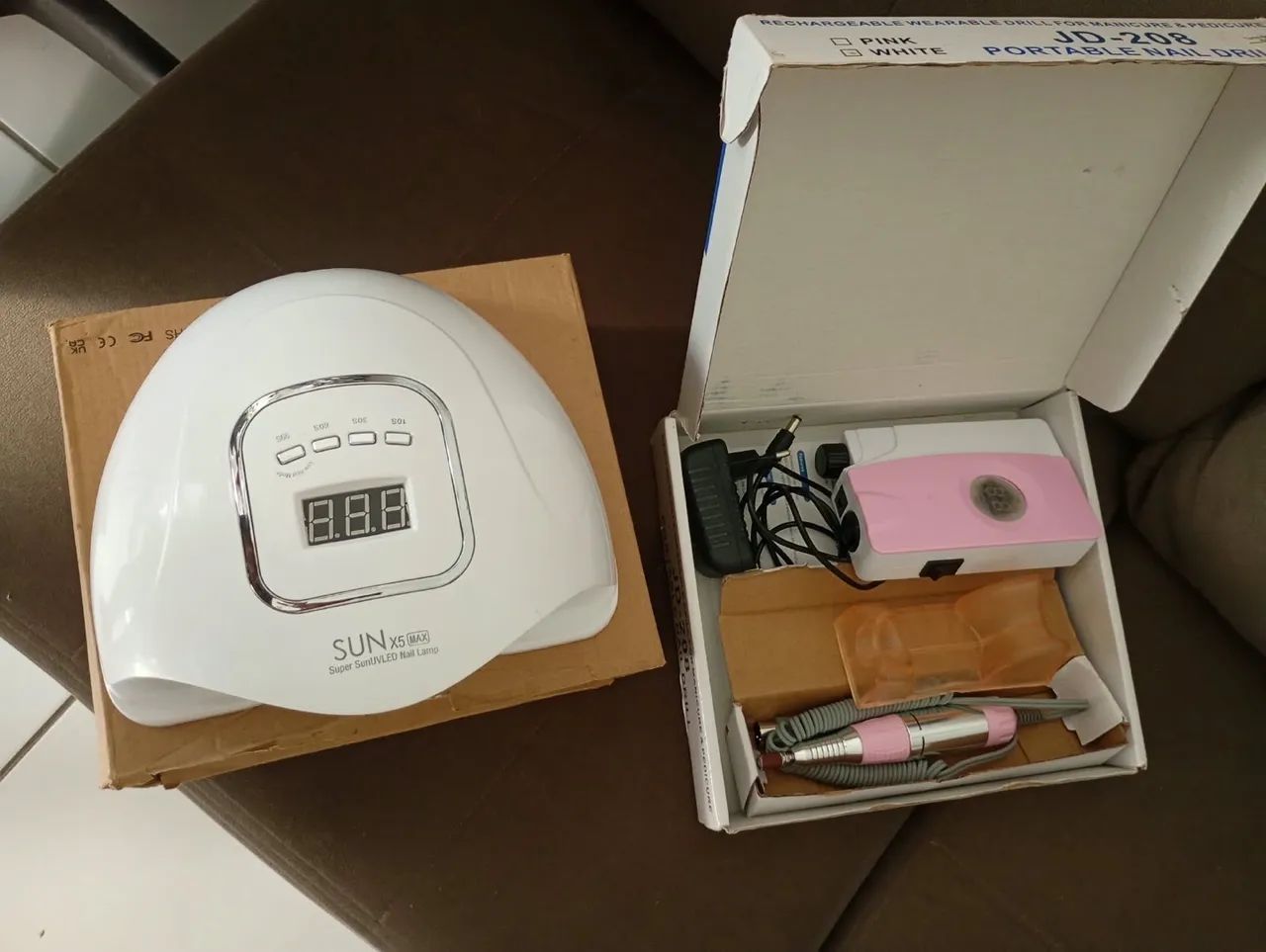 Vendo máquinas de unhas em gel