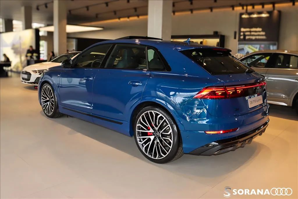 Audi Q8 Perf.bl. 3.0 TFSI Coupe Quat. S-tron. 2025 - Foto 4