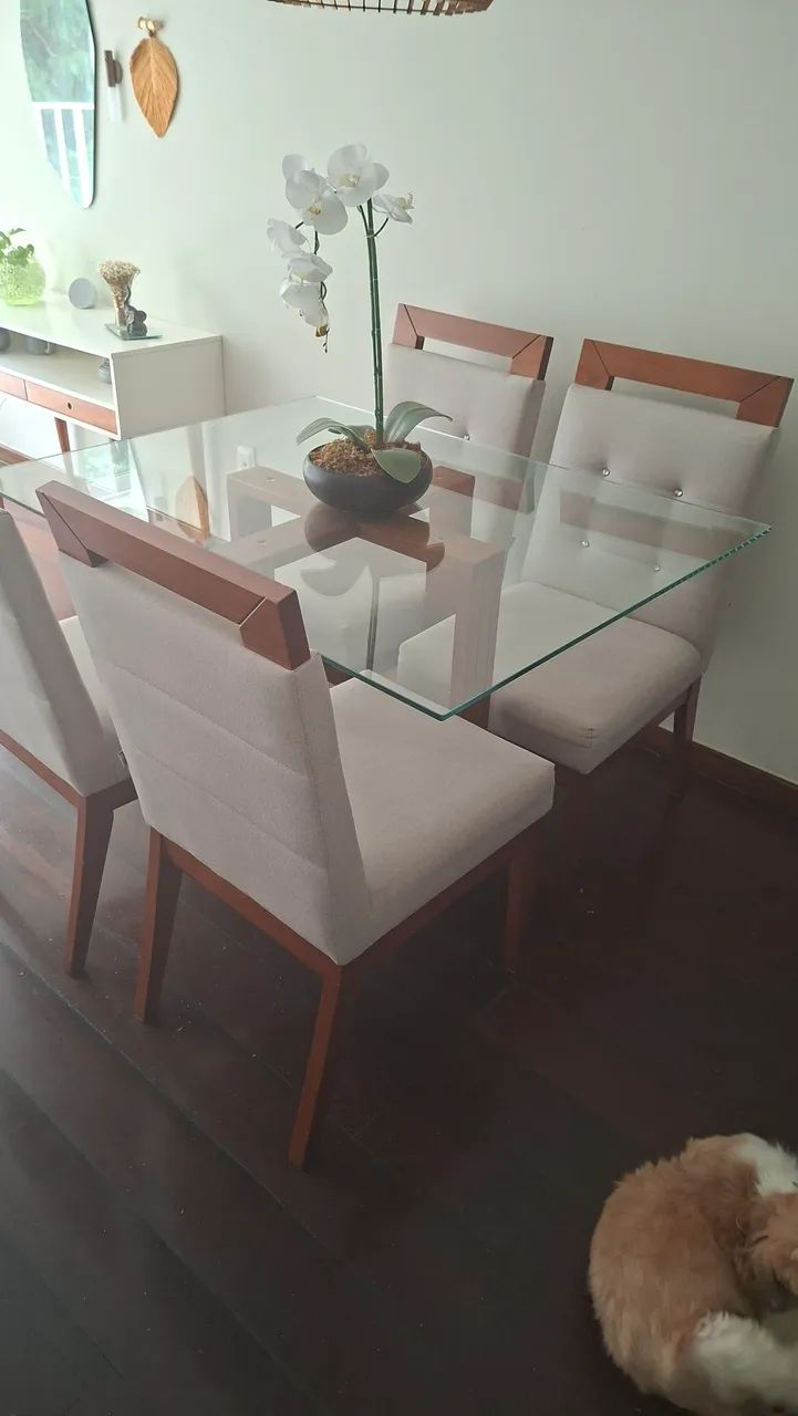 Mesa tampo de vidro c/ cadeiras perfeito estado - Foto 3