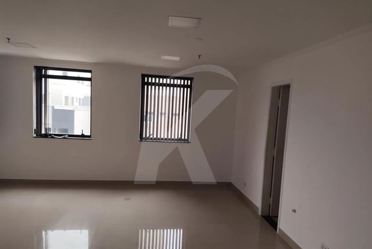 Sala Comercial Metrô Santana 42m² e 1 vaga.