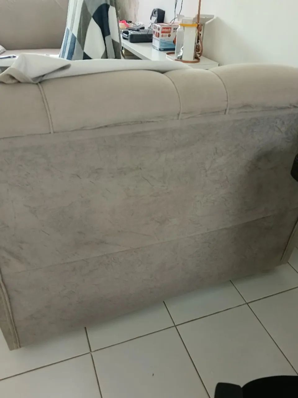 Sofá dois lugares na cor cinza ? - Foto 3