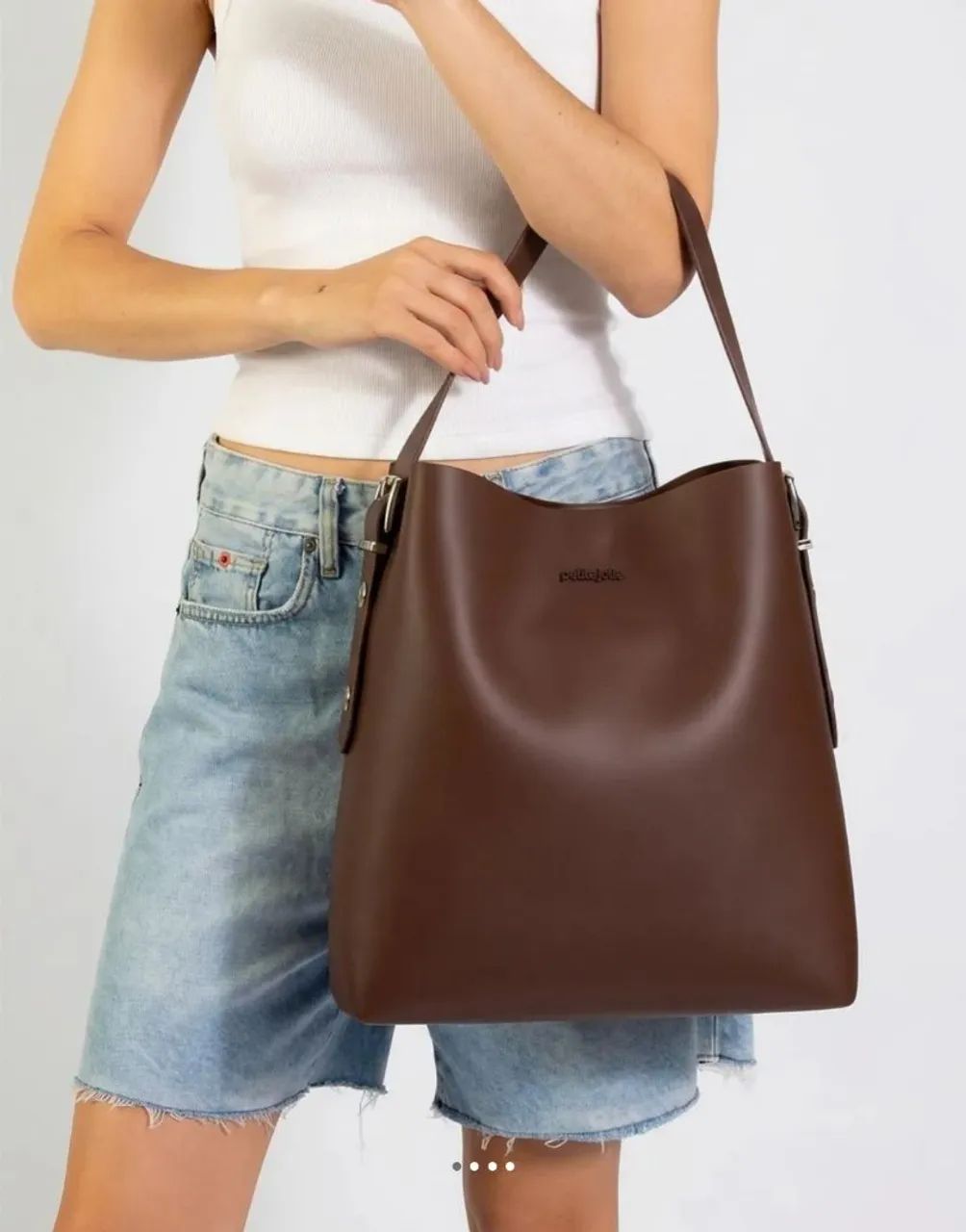 Bolsa Petite Jolie Marrom com fivelas  - Foto 3