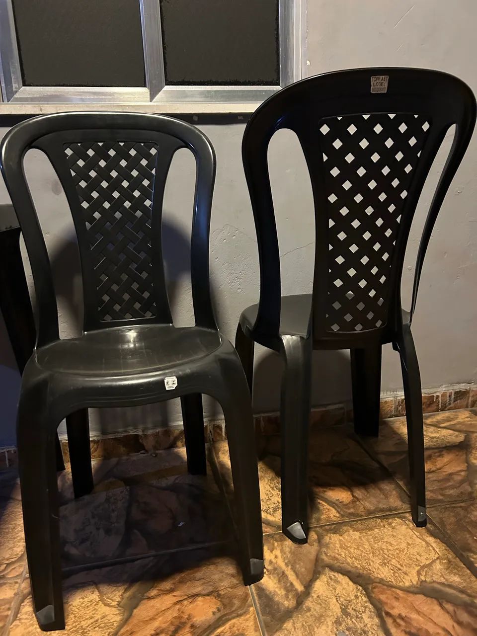 Conjunto de mesas e cadeiras de plástico  - Foto 4