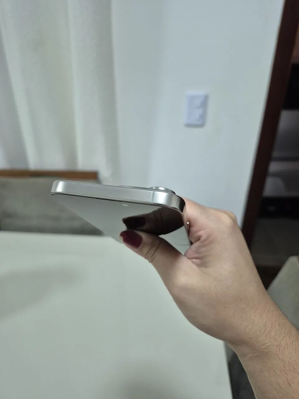 IPhone 16 Pro Max 256gb Silver  - Foto 4