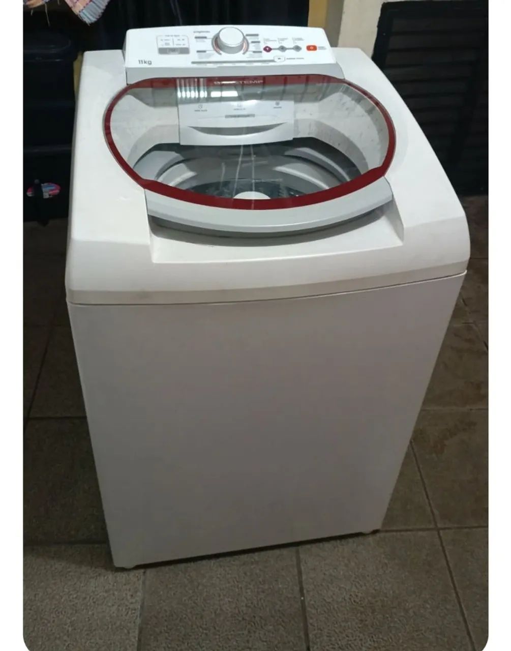 Máquina de Lavar Roupas 