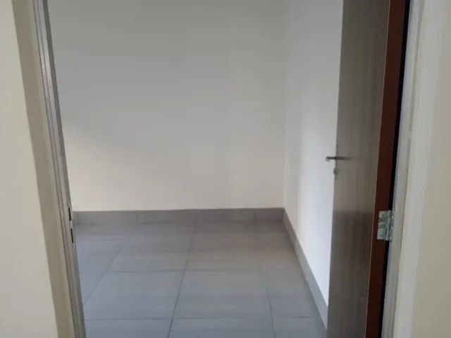 KITNET ESPAÇOSA - ÓTIMA LOCALIZAÇÃO  - Foto 3