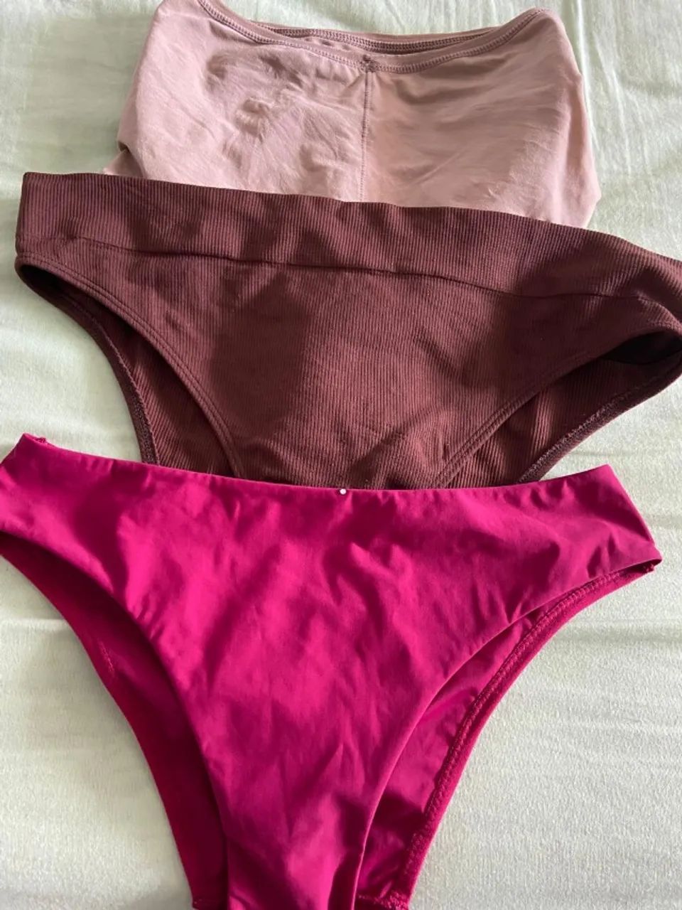 Vendo 3 calcinhas 