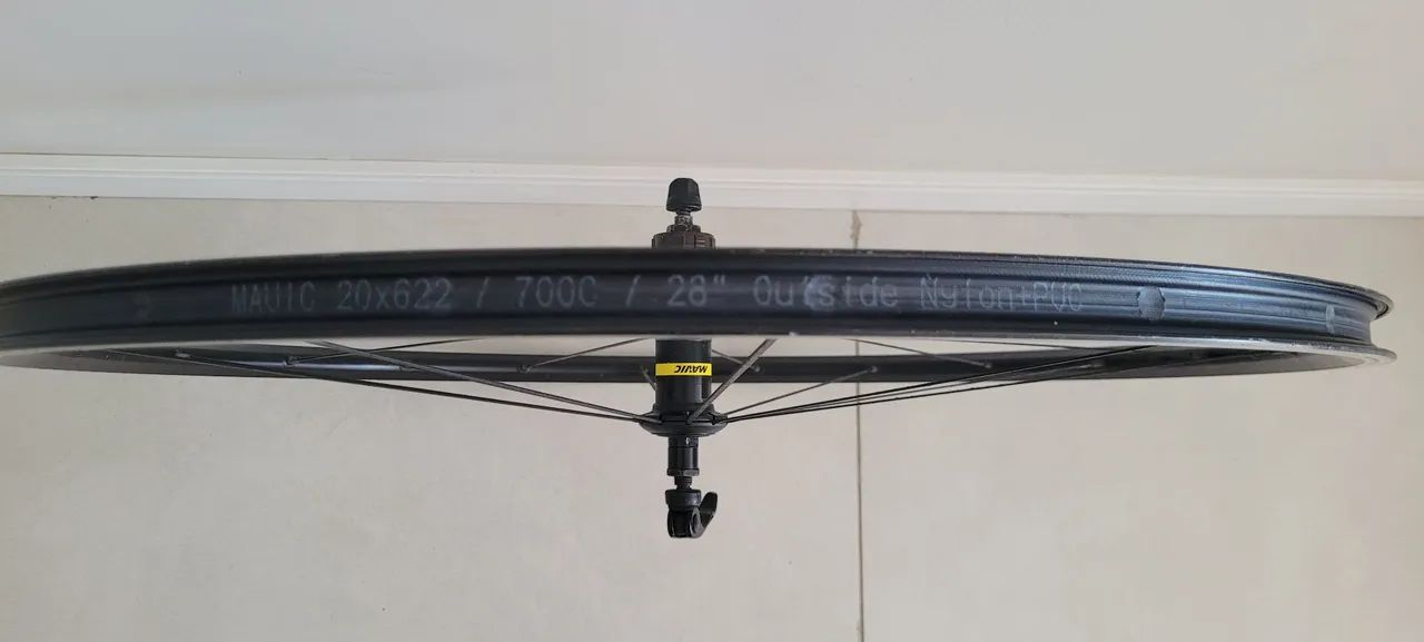 Roda traseira Mavic Aksium para speed - Foto 3