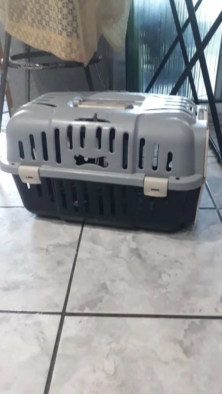 Caixa de transporte para cães e gatos 