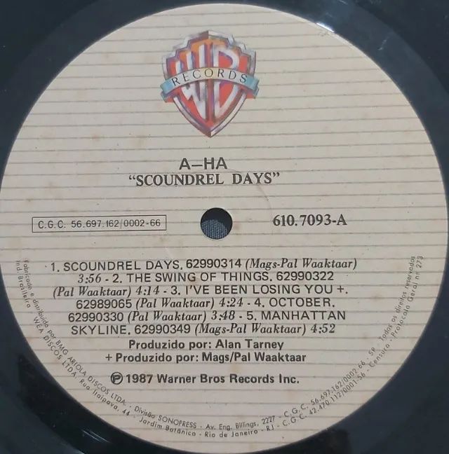 Disco de Vinil LP A-ha Scoundrel Days (com encarte) - Foto 5