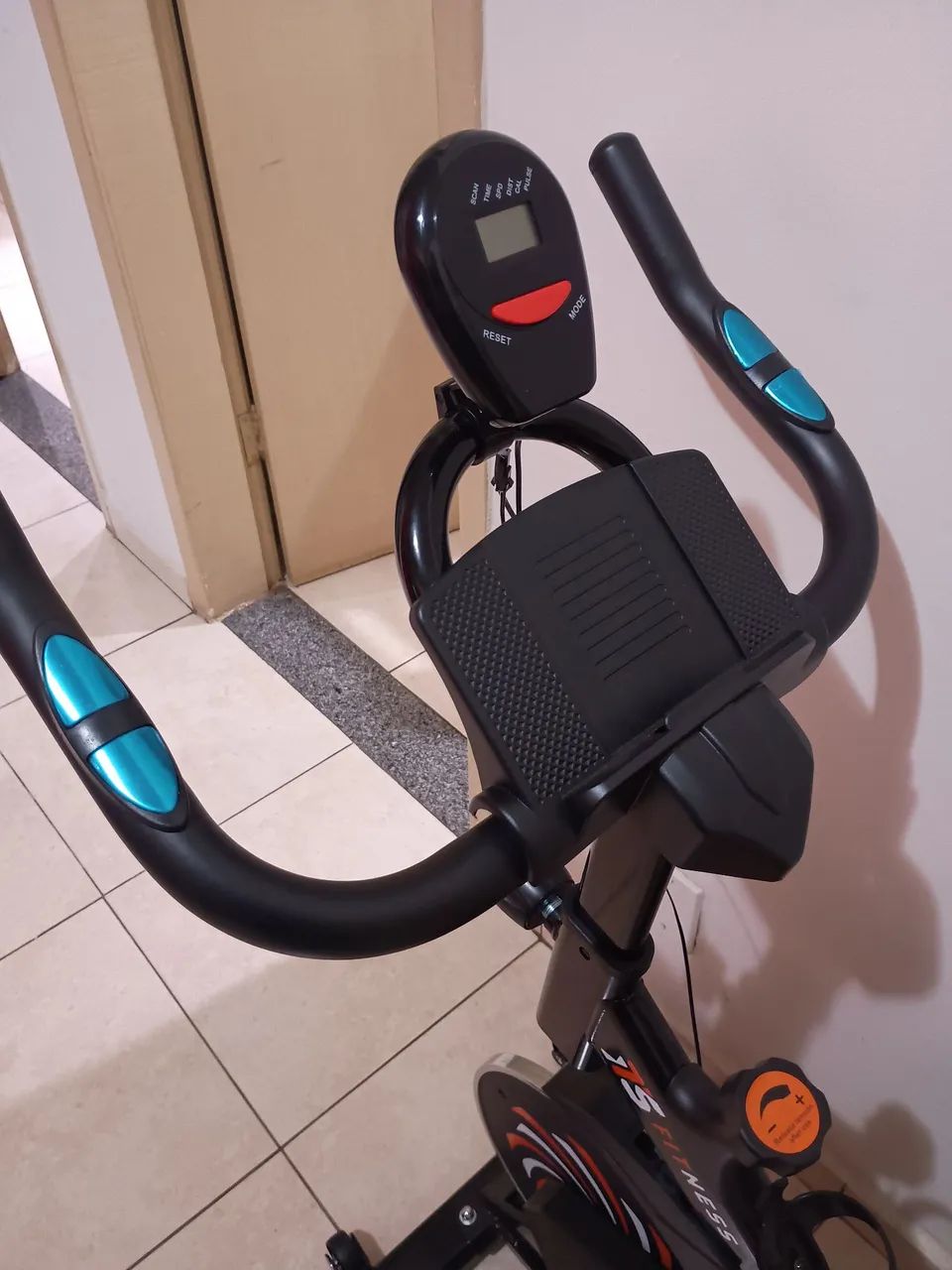 Bicicleta Spinning 8kg de inércia  - Foto 2