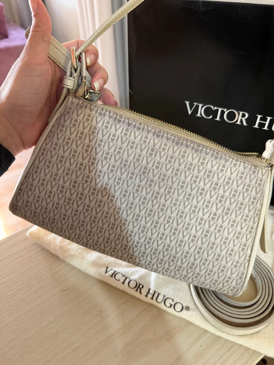 Bolsa Victor Hugo new Ada pequena - Foto 2