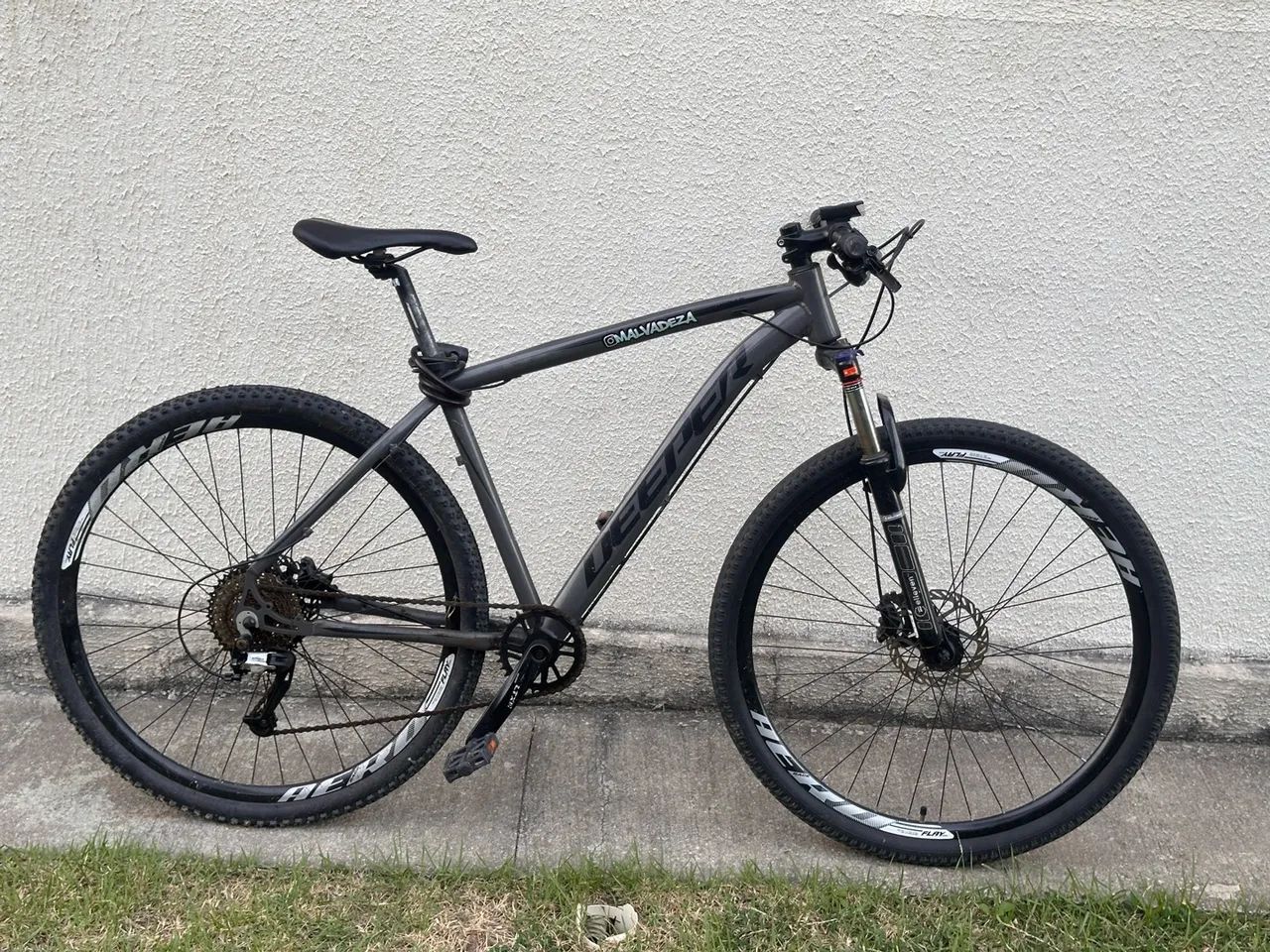 Bicicleta aro 29 semi profissional  - Foto 3