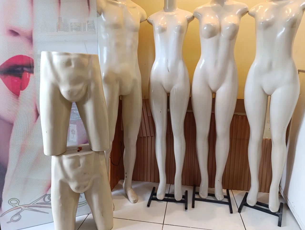 Maniquim - Foto 3