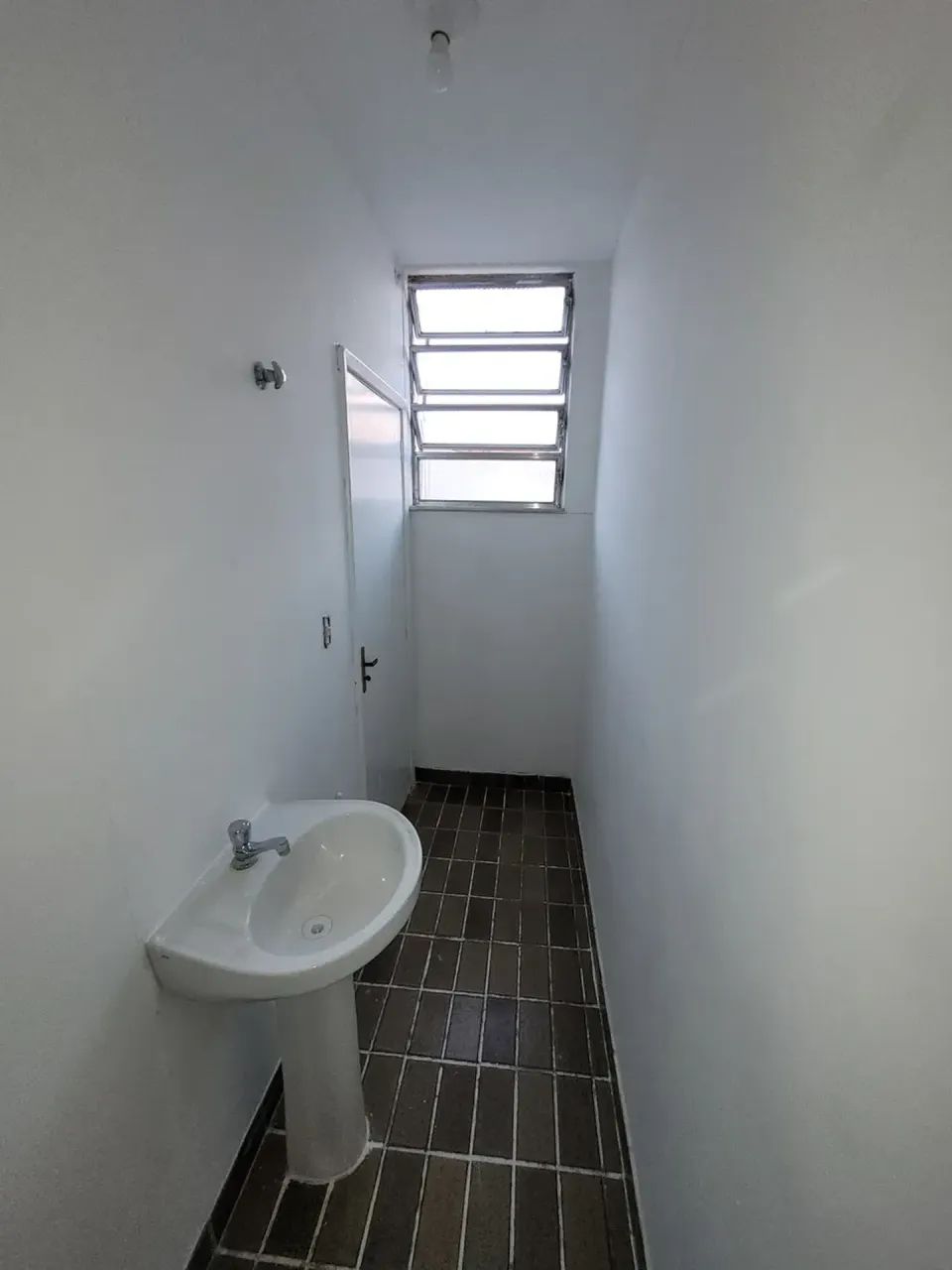 Sobreloja de frente, para locação, com 138 m², em Madureira - Estrada do Portela - Foto 7
