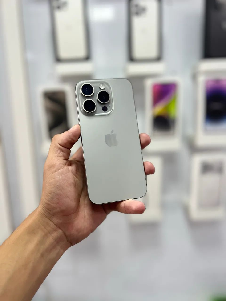 iPhone 15 Pro - 128GB ( Seminovo ) 