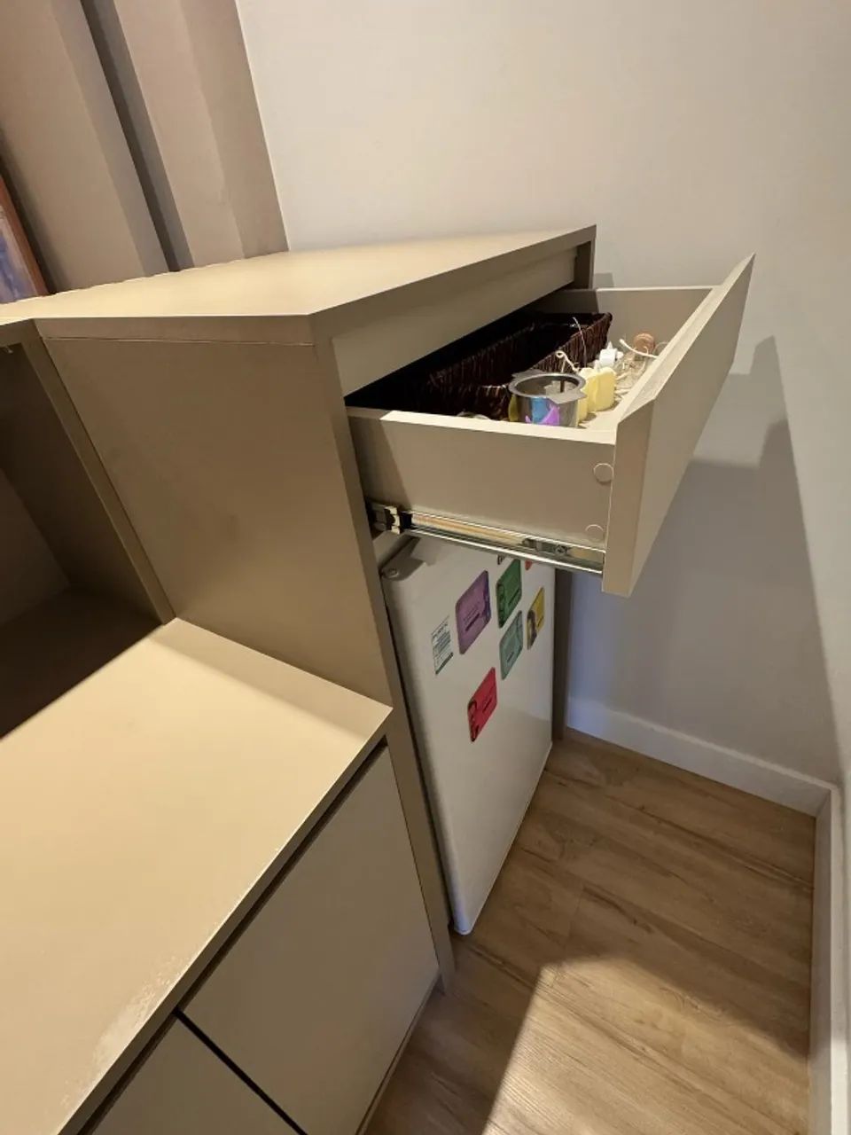 BALCÃO DE ATENDIMENTO MODERNO EM MDF RIPADO - Foto 5