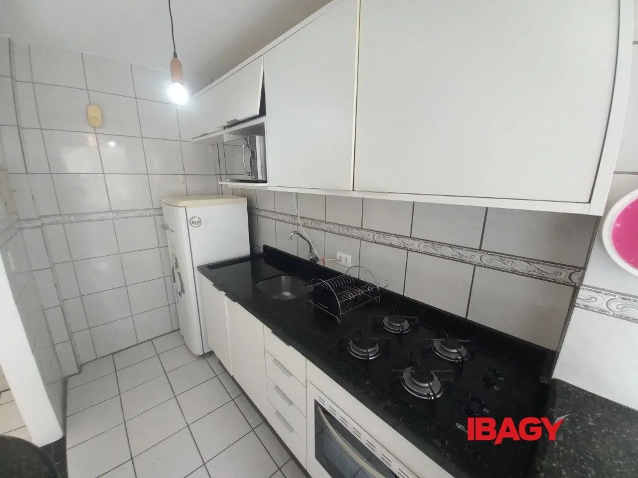 Excelente Apartamento 2 dormitório(s) em Coqueiros - Florianópolis - Foto 5