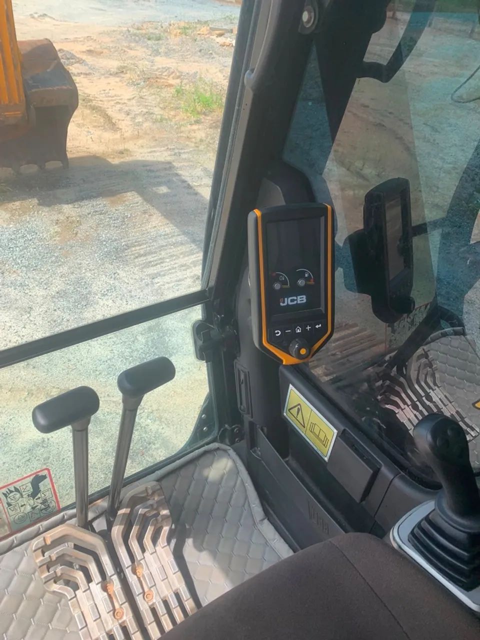 Escavadeira JCB 2023 3mil hrs  - Foto 3