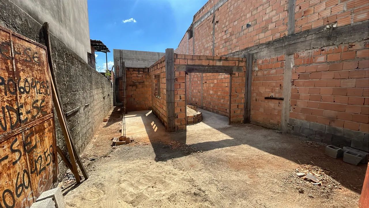 Lote com casa em construção  - Foto 4