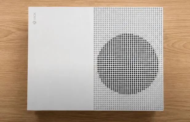 XBOX ONE S 1TB - Foto 4