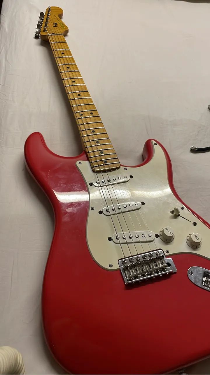 Guitarra squier Classic vibe com updates - Foto 5
