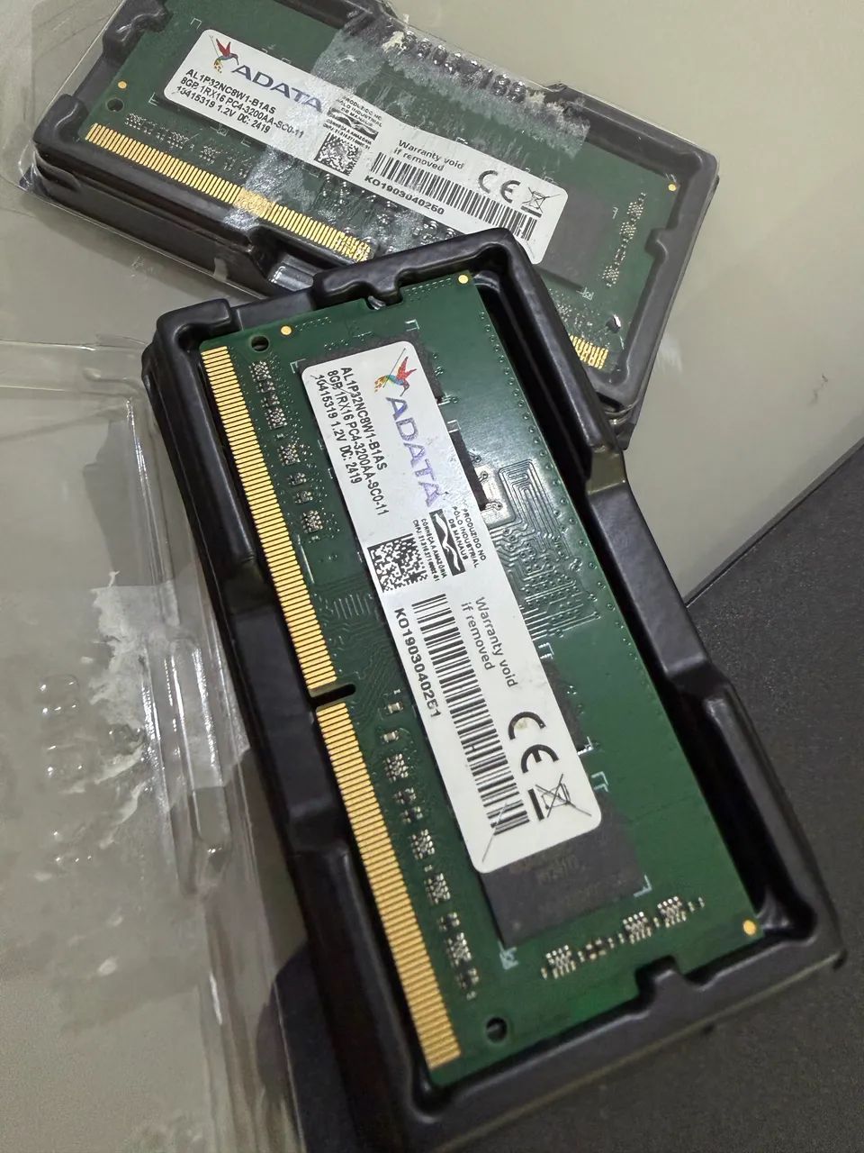 ? Memória RAM DDR4 para Notebook - 2x8GB (16GB Total)
