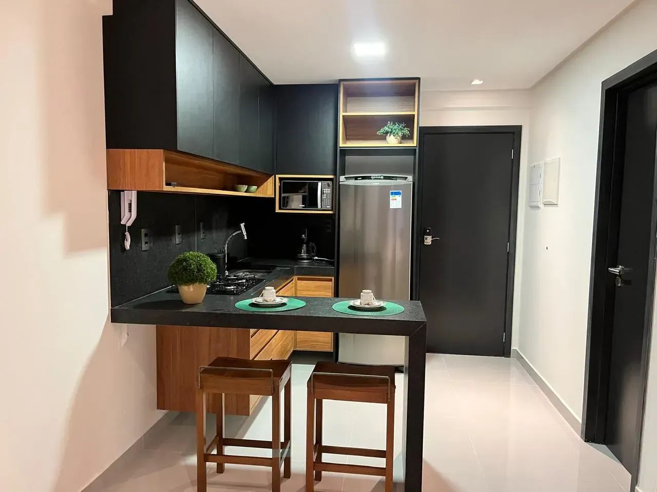 Lindo flat moderno em Tambaú, completo e pronto para morar - Foto 3