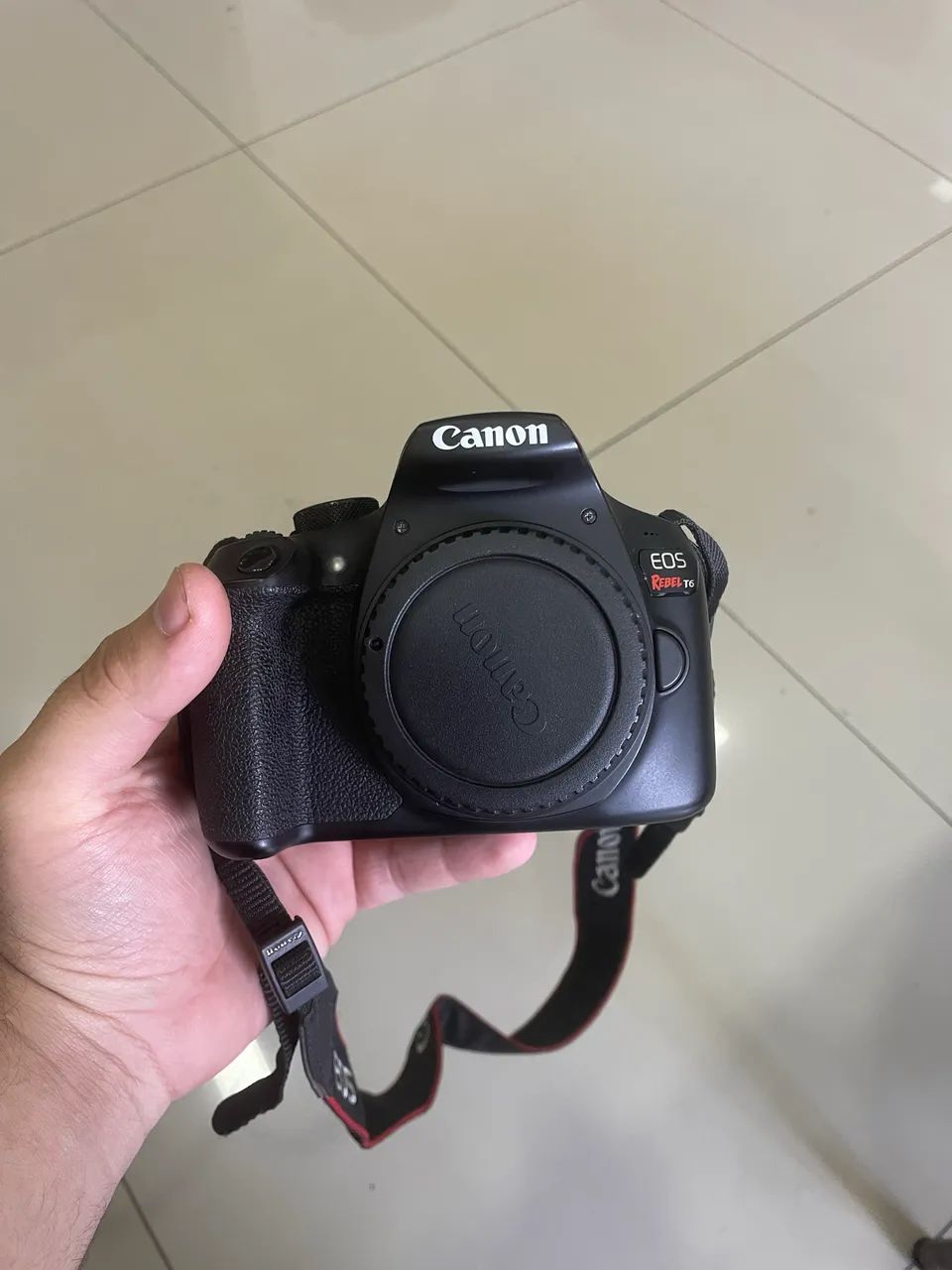 Câmera cânon T6 