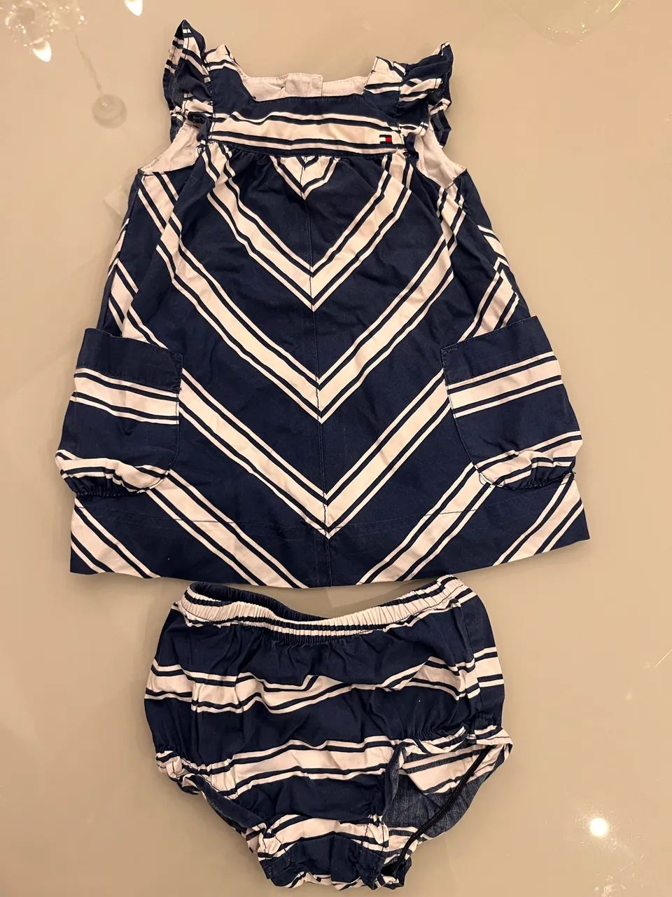Roupas polo e Tommy 3M meninas 