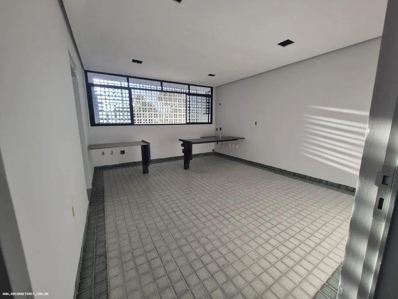 Centro Clínico para Venda em João Pessoa, Centro, 7 banheiros - Foto 2