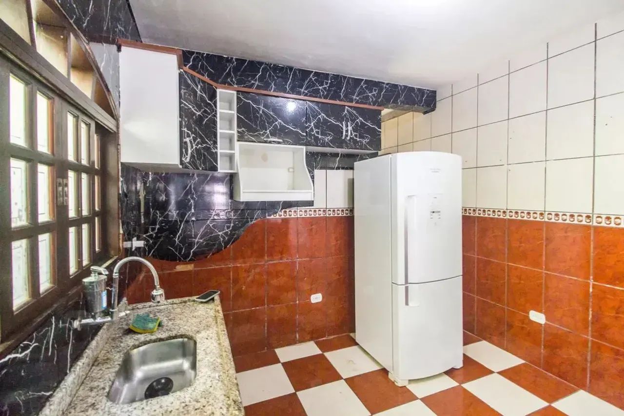 Casa em condomínio com 3 dormitórios, 2 banheiros, churrasqueira na varanda, cozinha ameri - Foto 5